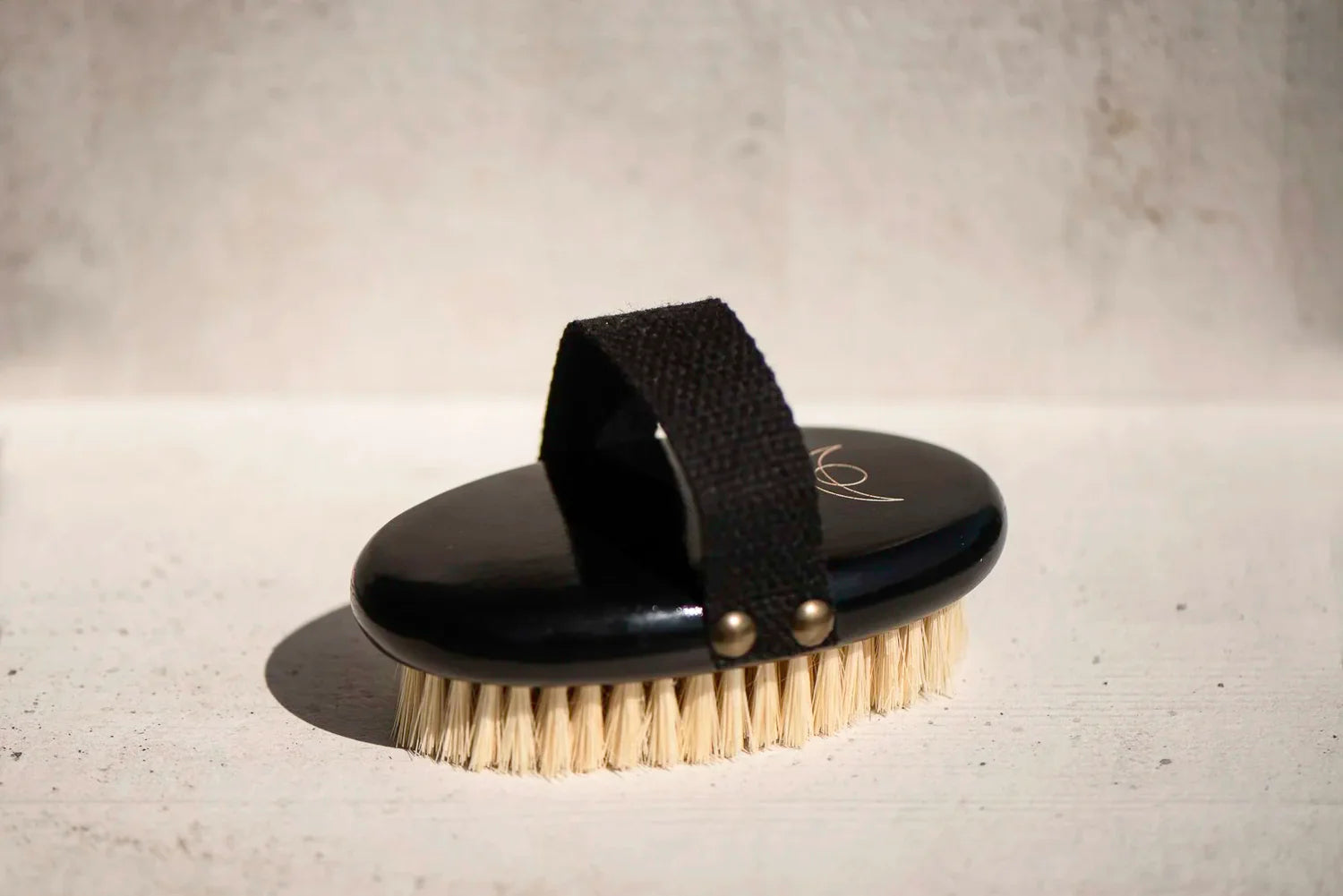 RISE Dry Body Brush by NAÓS
